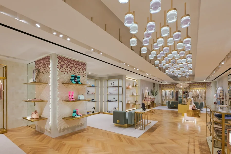 1_13_FENDI-OMOTESANDO-Boutique-BF_15-2-e1603115363675