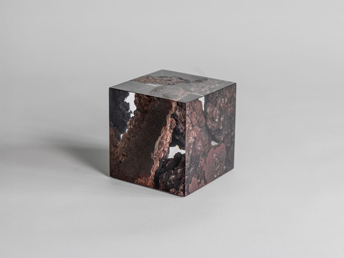 VULCANO Bookend ©alcarol 1 COVER